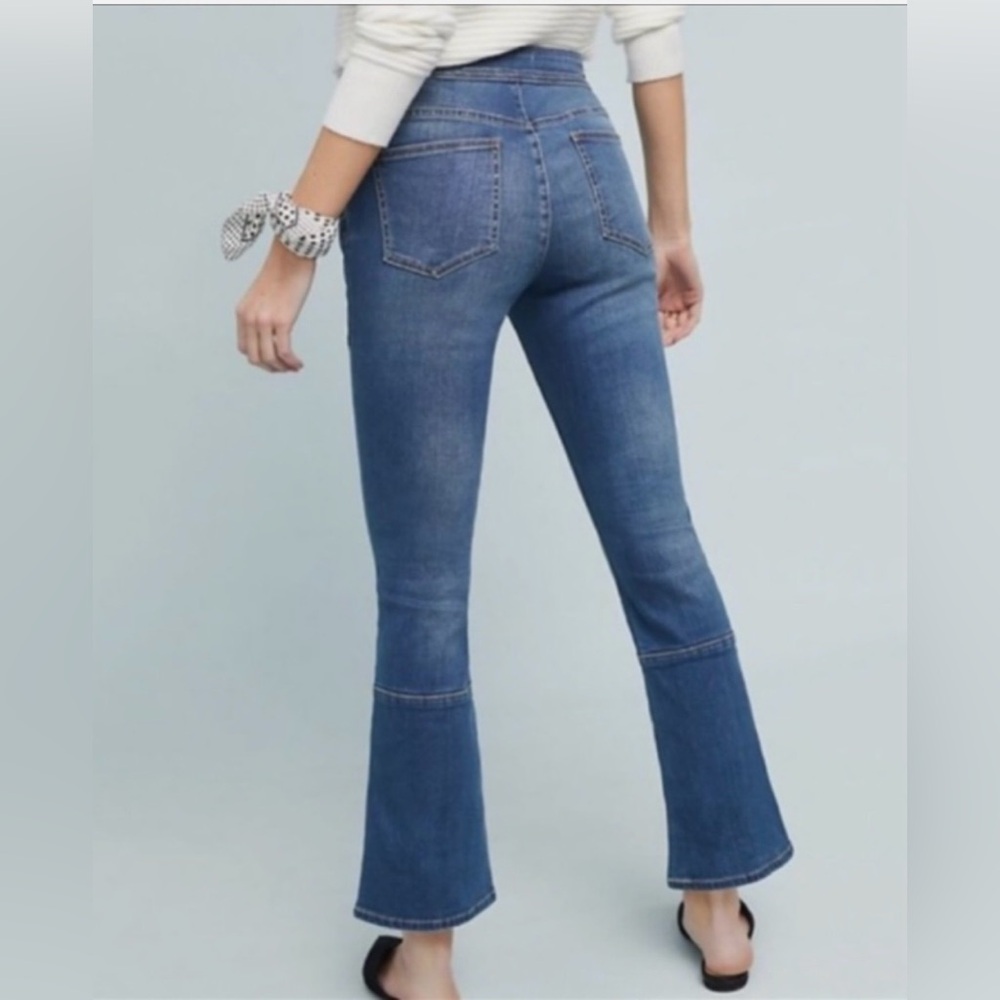 Anthropologie Pilcro High-Rise Bootcut Jeans in blue denim with patch pockets 32